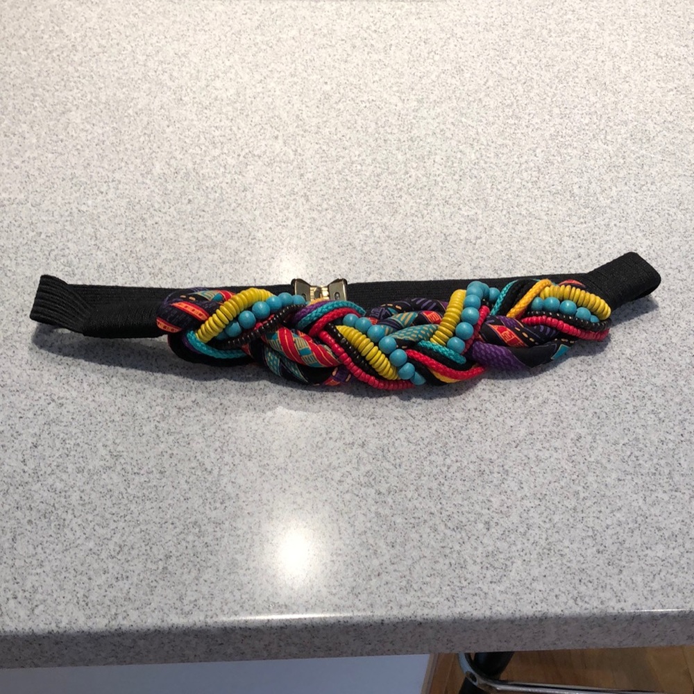 Fashion belt. Elastic sides